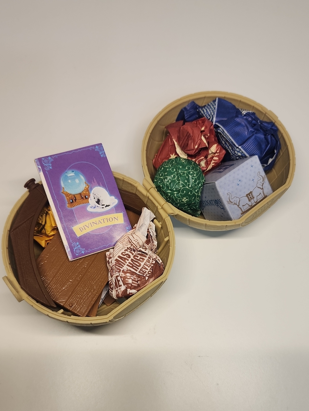 MGA's MINIVERSE Harry Potter Back To Hogwart Divination Set